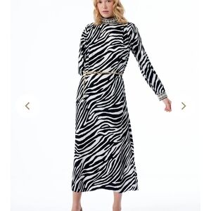 Chic Zebra Pattern Long Sleeve Dress